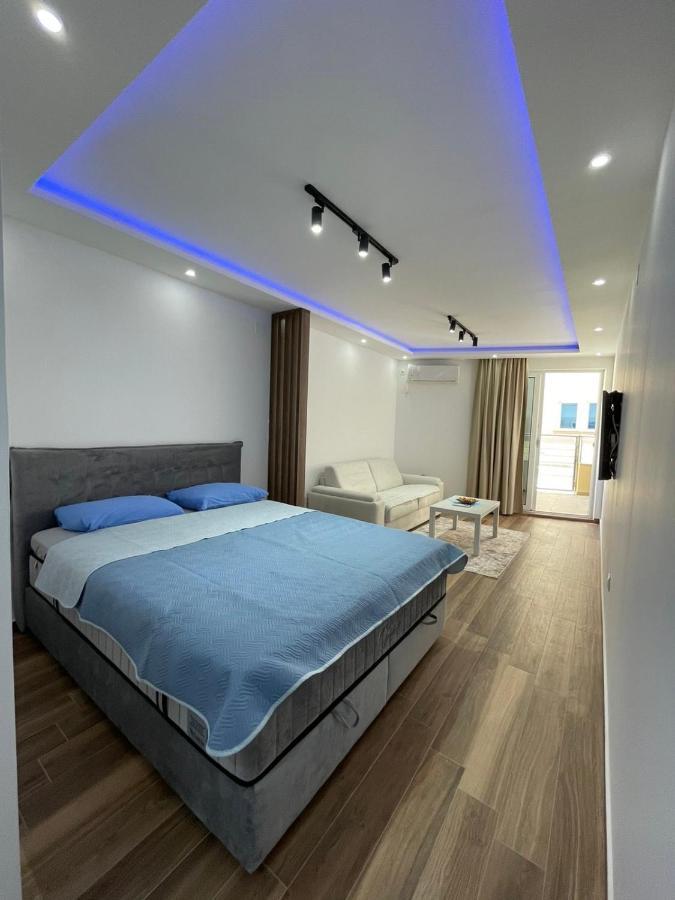 Charm Apartment Petrovac Luaran gambar