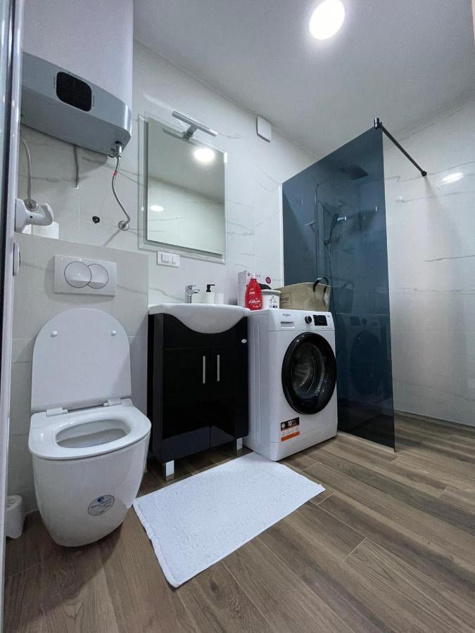 Charm Apartment Petrovac Luaran gambar