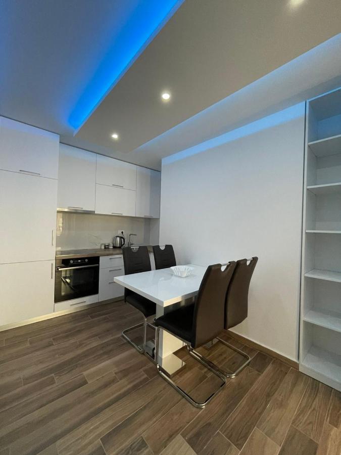 Charm Apartment Petrovac Luaran gambar